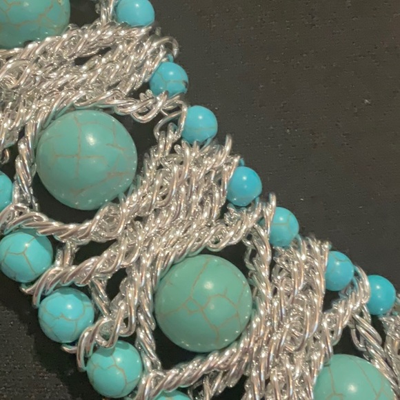 Statement Turquoise Necklace w Earrings - Picture 3 of 4